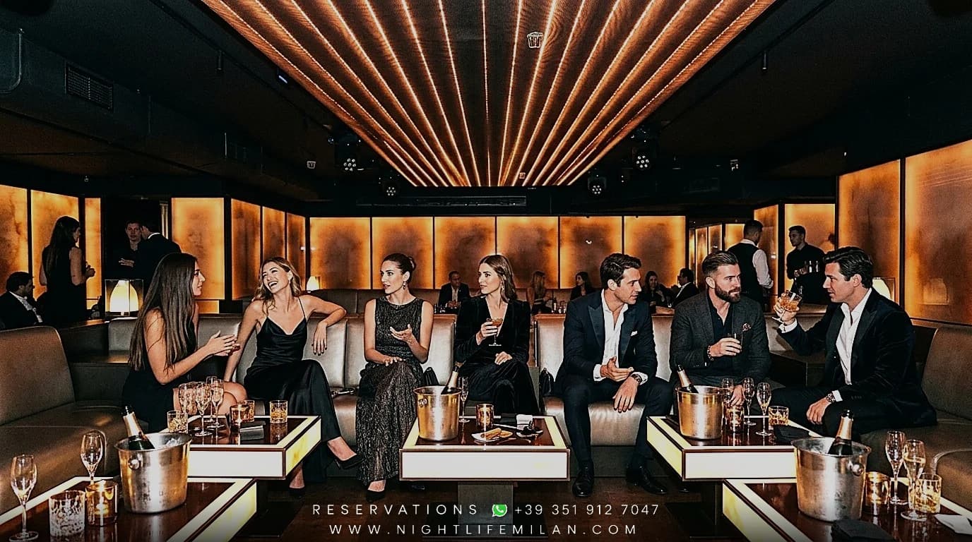 Silvester 2027 Armani/Privé Milano (Milano): Gala, Club & VIP — Offizielles Event-Plakat · Armani/Privé Milano Silvester 2027 Armani/Privé Milano (Milano): Gala, Club & VIP — Offizielles Event-Plakat Armani/Privé Milano (Internationales Modepublikum & VIP-Privé-Gäste (24–40 Jahre) · Mailänder Haute Couture, Dinner-Jacket & Luxus-Cocktailkleid)