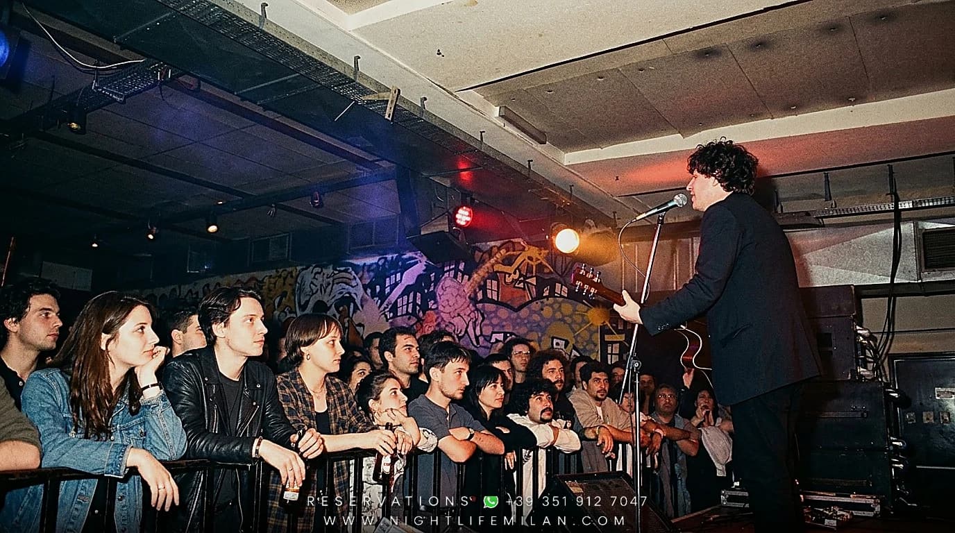 Aastavahetus 2027 Bloom Mezzago (Mezzago (MB)): Gala, Club & VIP — Ürituse Ametlik Plakat · Bloom Mezzago Aastavahetus 2027 Bloom Mezzago (Mezzago (MB)): Gala, Club & VIP — Ürituse Ametlik Plakat Bloom Mezzago (Vallalised, Sõpruskonnad ja Seltskonnalauad (23–38 a) · Litritega Õhtukleit, Samet ja Tume Ülikond)