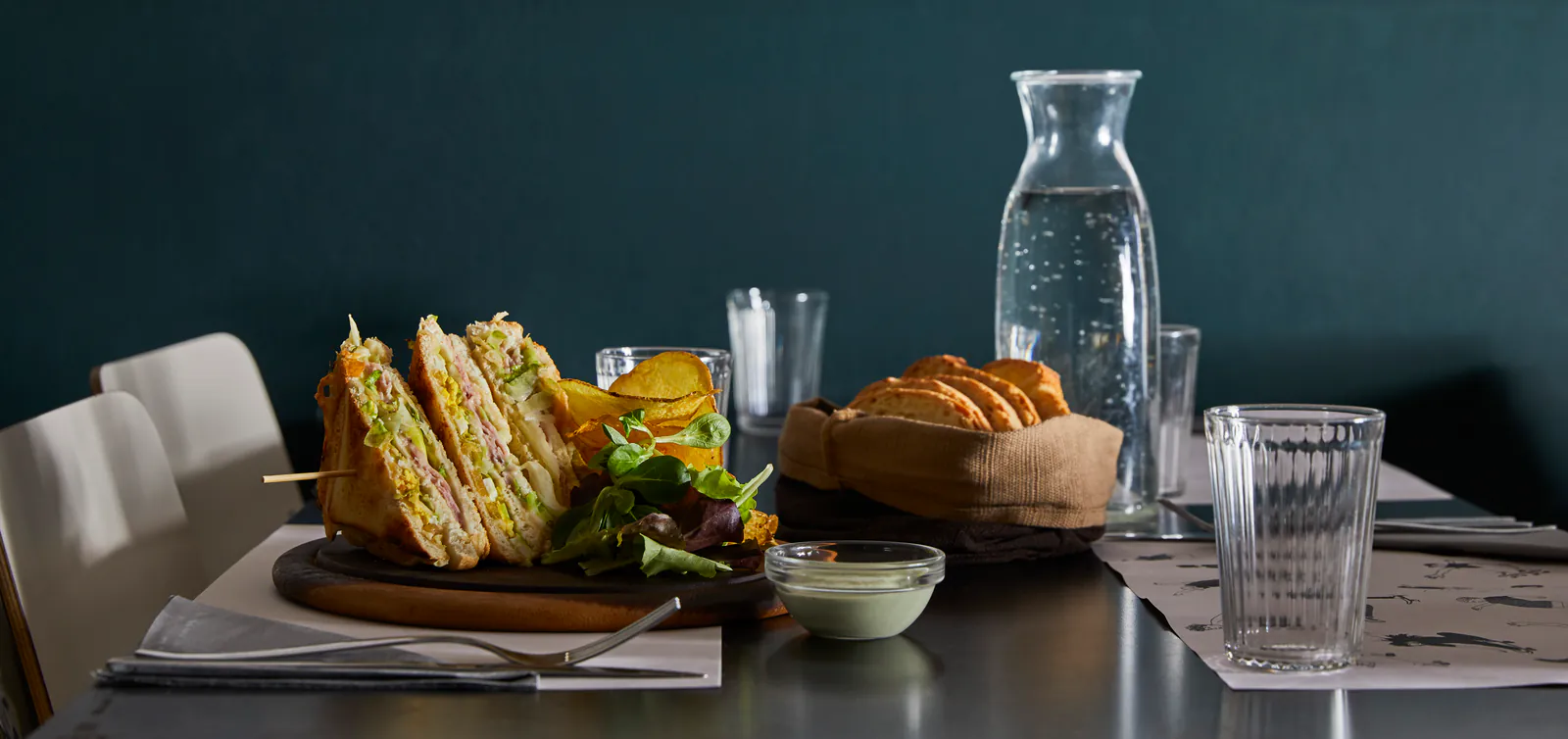 Santeria Paladini 8 · Food and drinks on a table
