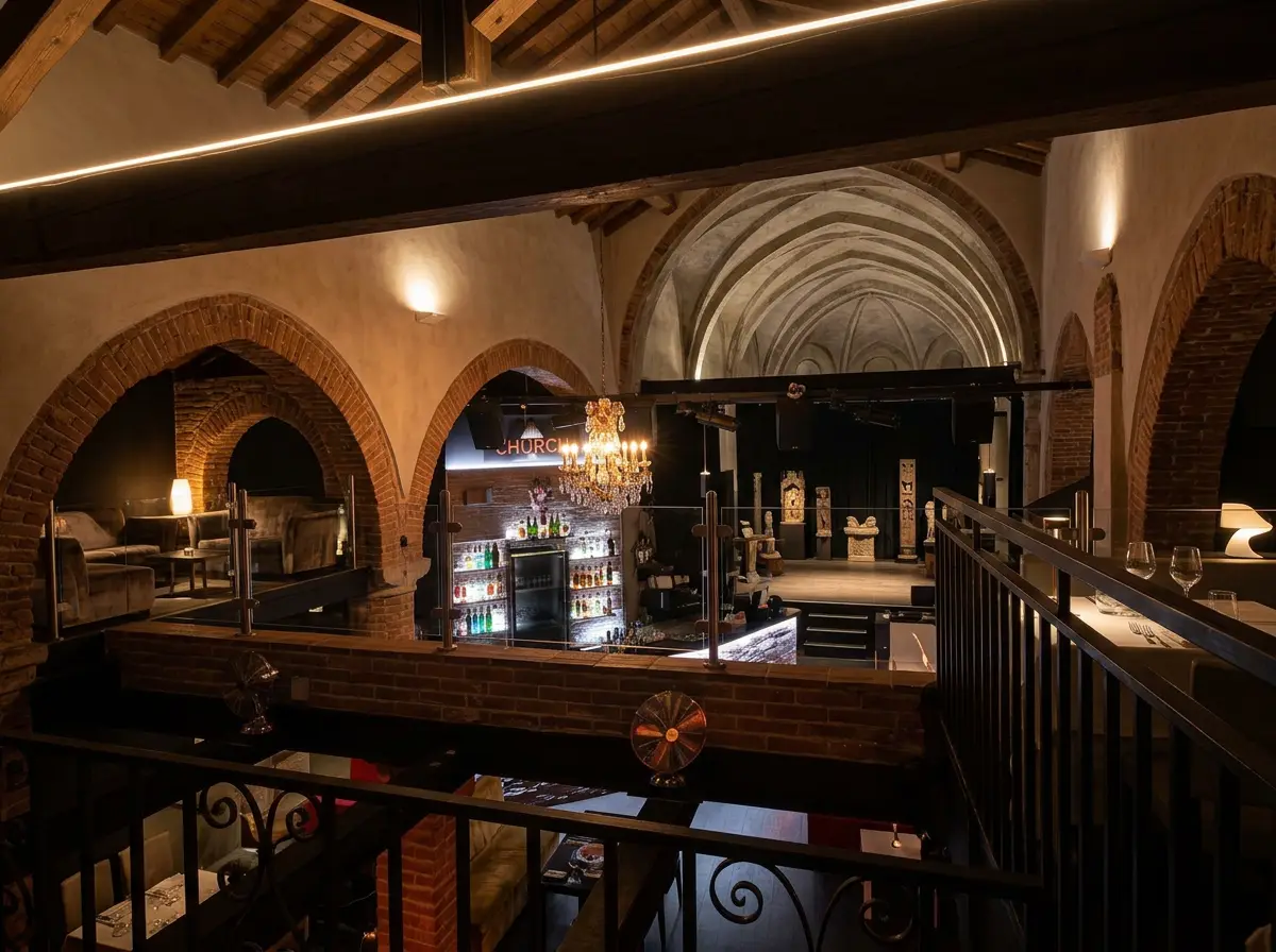 Church 81 Milan — bar and champagne service during Dinner Show du Vendredi au Church 81