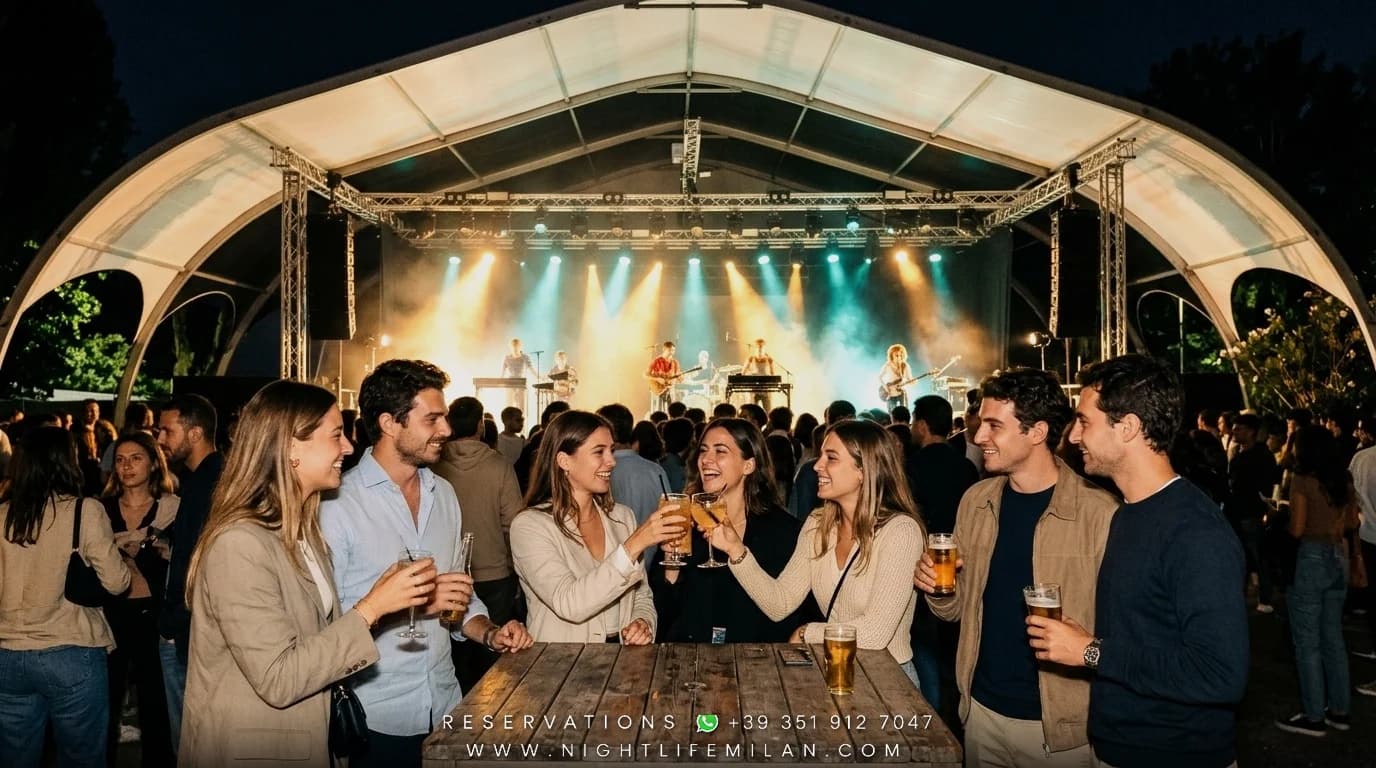 Aastavahetus 2027 Circolo Magnolia (Segrate (MI)): Gala, Club & VIP · Aastavahetus 2027 Circolo Magnolia (Segrate (MI)): Gala, Club & VIP — Vallalised, Sõpruskonnad ja Seltskonnalauad (23–38 a) | Litritega Õhtukleit, Samet ja Tume Ülikond Aastavahetus 2027 Circolo Magnolia (Segrate (MI)): Gala, Club & VIP (Aastavahetus 2027 Circolo Magnolia (Segrate (MI)): Gala, Club & VIP) — Circolo Magnolia: Vallalised, Sõpruskonnad ja Seltskonnalauad (23–38 a), Litritega Õhtukleit, Samet ja Tume Ülikond (Peasaal ja Ehtne Atmosfäär)