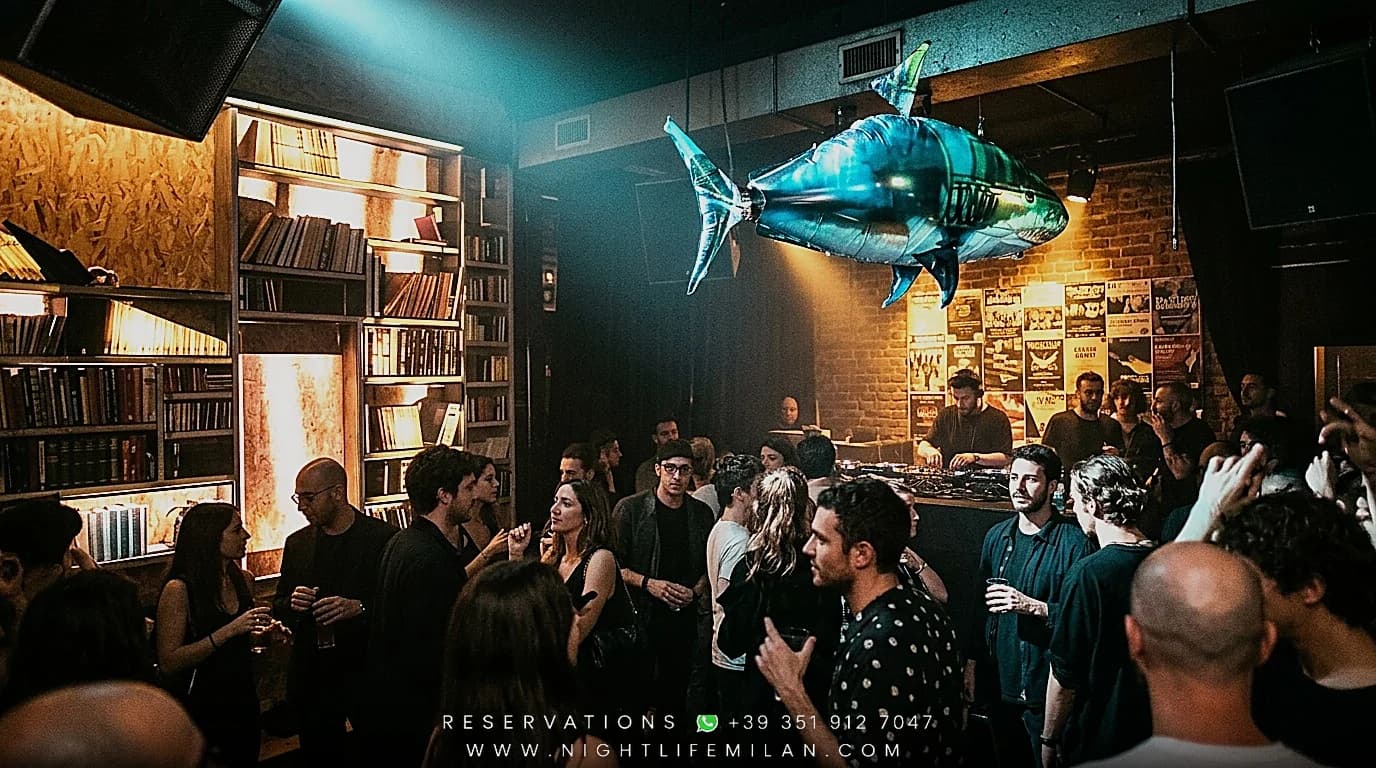 Нова година 2027 Masada & Circolo Amelia Underground Milano (Milano): Gala, Club & VIP · Нова година 2027 Masada & Circolo Amelia Underground Milano (Milano): Gala, Club & VIP — Mladi Kluberi, Studenti i Ljubitelji Muzike (20–32 god.) | Savremeni Total Black Techno Stil i Koža Нова година 2027 Masada & Circolo Amelia Underground Milano (Milano): Gala, Club & VIP (Нова година 2027 Masada & Circolo Amelia Underground Milano (Milano): Gala, Club & VIP) — Masada & Circolo Amelia Underground Milano: Mladi Kluberi, Studenti i Ljubitelji Muzike (20–32 god.), Savremeni Total Black Techno Stil i Koža (Glavna Sala i Stvarni Ambijent)